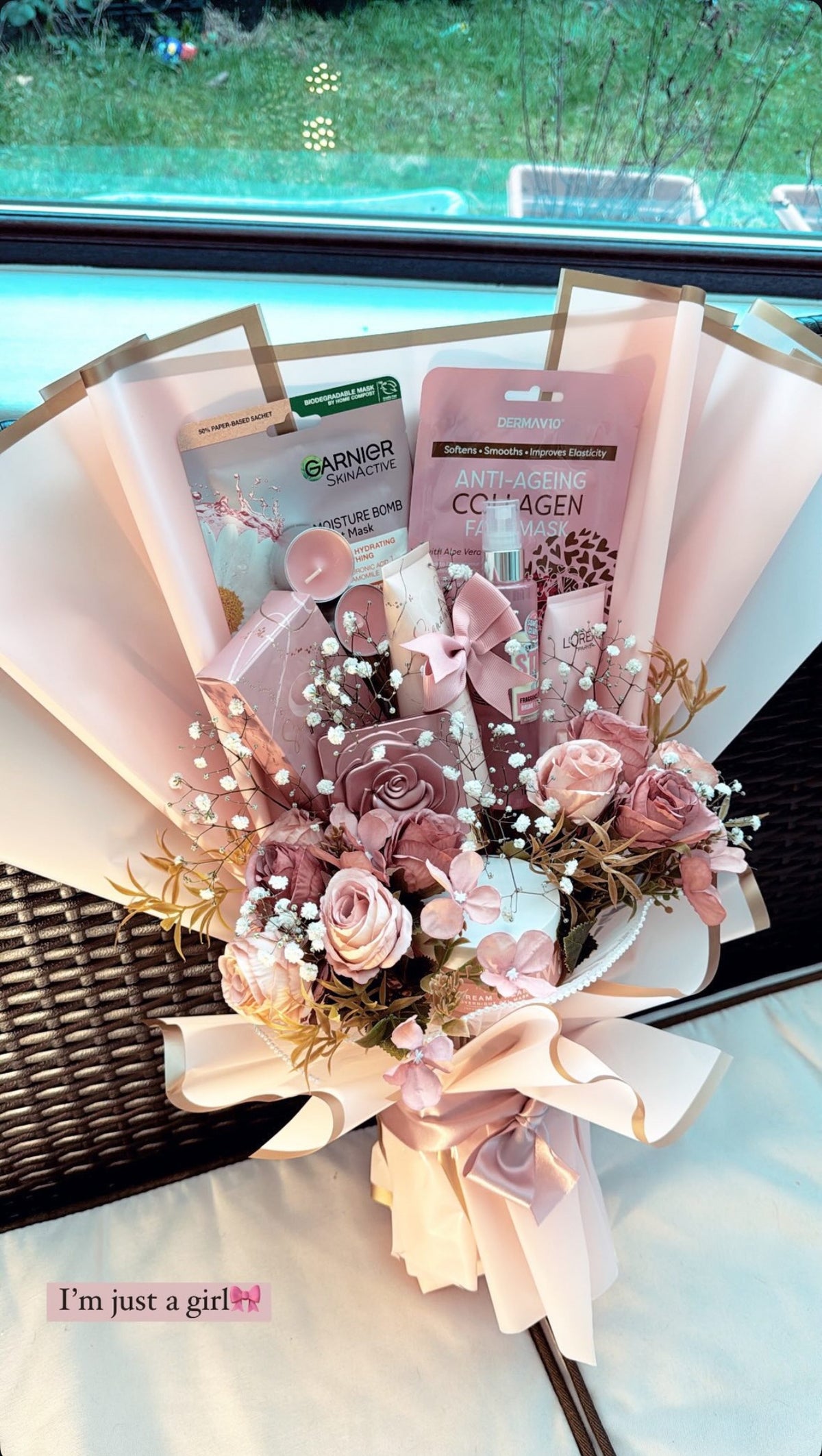 Mystery Beauty Bouquet - Suprise Makeup Gift